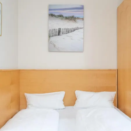 666, Seepark Διαμέρισμα